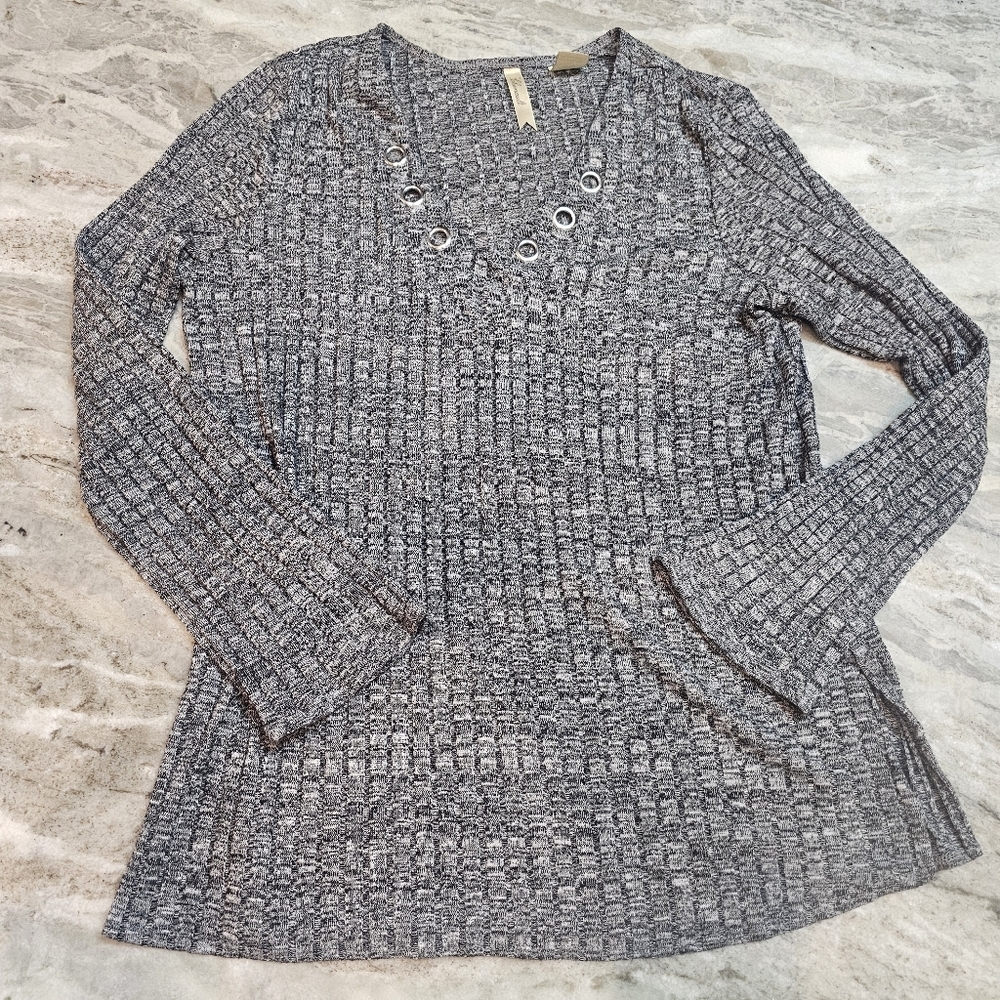 Chenault Women’s Large Black White Marled Knit Tunic Top Grommet Neckline Long S